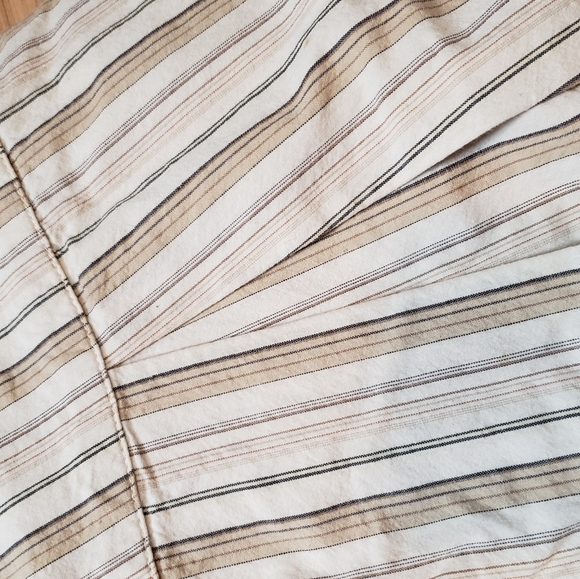 Embroidered striped a-line skirt - Picture 9 of 9